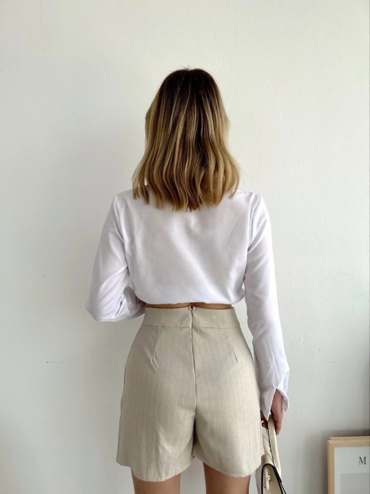 Zincir detaylı çizgili şort etek Zincir detaylı çizgili şort etek