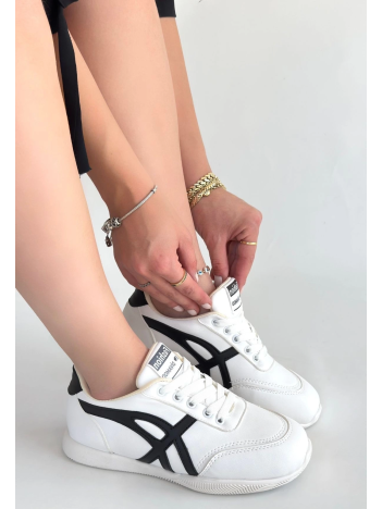 Zlay Beyaz Cilt Siyah Detaylı Bağcıklı Spor Ayakkabı Zlay Beyaz Cilt Siyah Detaylı Bağcıklı Spor Ayakkabı