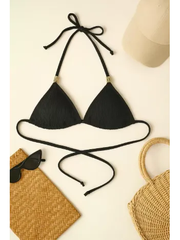 Kadın Siyah Pedli Üçgen Bikini Üstü Halter Bağlamalı Aksesuarlı