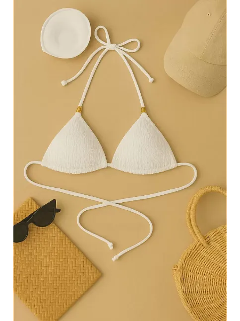 Kadın Beyaz Pedli Üçgen Bikini Üstü Halter Bağlamalı Aksesuarlı