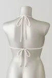 Kadın Beyaz Pedli Üçgen Bikini Üstü Halter Bağlamalı Aksesuarlı Kadın Beyaz Pedli Üçgen Bikini Üstü Halter Bağlamalı Aksesuarlı