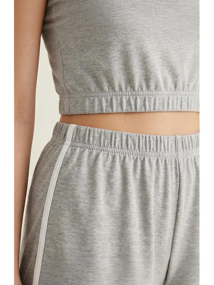 Kadın Gri Askılı Crop Top Ve Şortlu Gecelik Takım