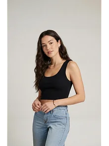 Kadın Siyah Kare Yaka Crop Top Bluz – Şık, Rahat Ve Kolay Kombinlenebilir