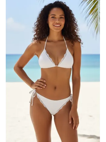 Kadın Beyaz Pedli Bel Ve Boyundan Bağlamalı Dantelli Şık Bikini Takımı