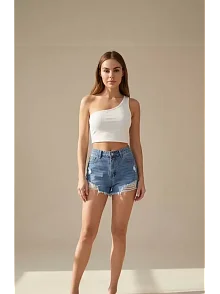 Kadın Beyaz Tek Omuz Crop Büstiyer – Modern Ve Şık Tasarım
