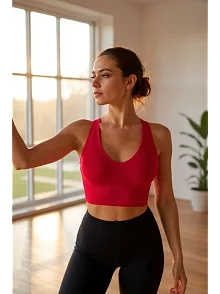 Kadın Kırmızı Derin Göğüs Dekolteli Şık Crop Top Bluz – Şık, Rahat Ve Kolay Kombinlenebilir