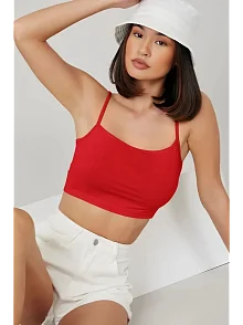 Kadın Kırmızı Ip Askılı Crop Top Büstiyer – Modern Ve Şık Tasarım Kadın Kırmızı Ip Askılı Crop Top Büstiyer – Modern Ve Şık Tasarım