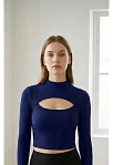 Kadın Lacivert Göğüs Dekolteli Uzun Kollu Cut Out Crop Top Bluz – Şık, Rahat Ve Kolay Kombinlenebilir