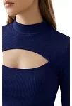 Kadın Lacivert Göğüs Dekolteli Uzun Kollu Cut Out Crop Top Bluz – Şık, Rahat Ve Kolay Kombinlenebilir