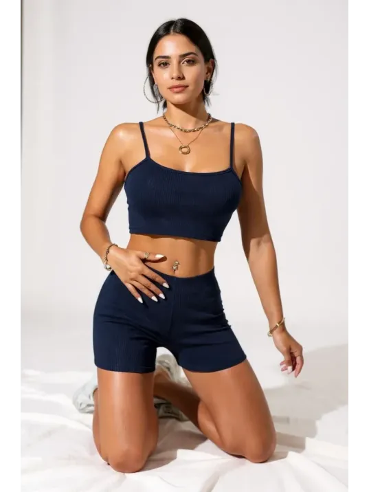 Kadın Lacivert Şortlu Kaşkorse Gecelik Takım – Modern, Konforlu Ve Günlük Kombinlere Uygun