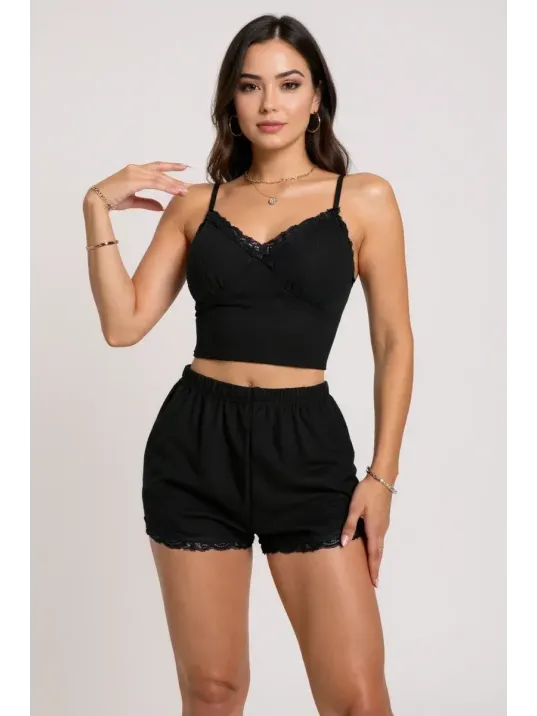Kadın Siyah Alt Ve Üst Dantel Detaylı Fiyonklu Şortlu Gecelik Takımı – Modern, Konforlu Ve Günlük Kombinlere Uygun