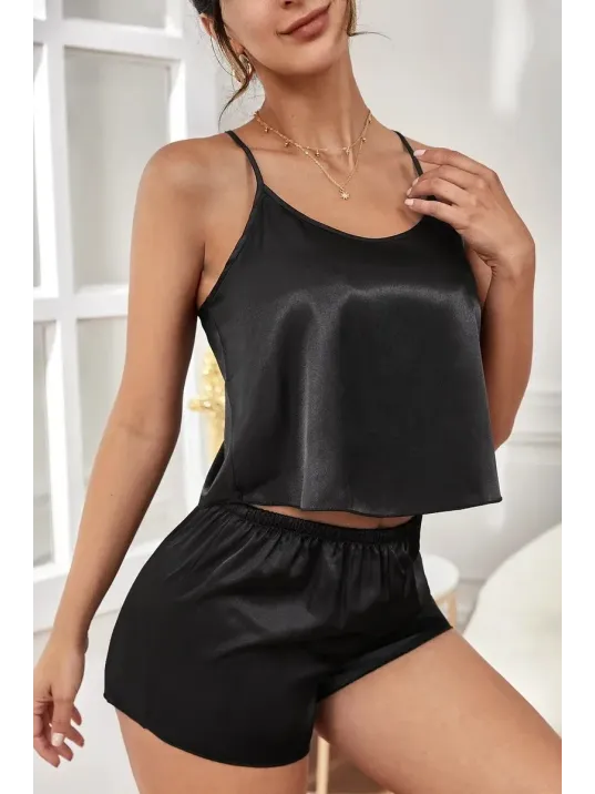 Kadın Siyah Asimetrik Sırt Dekolte Detaylı Şık Şortlu Gecelik Takım – Modern, Konforlu Ve Günlük Kombinlere Uygun