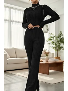 Kadın Siyah Boğazlı Crop Top Ve Yüksek Bel Eşofman Takımı Spor Şık Kombin