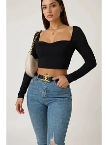 Kadın Siyah Uzun Kol Göğüs Dekolteli Şık Crop Top Bluz – Şık, Rahat Ve Kolay Kombinlenebilir Kadın Siyah Uzun Kol Göğüs Dekolteli Şık Crop Top Bluz – Şık, Rahat Ve Kolay Kombinlenebilir