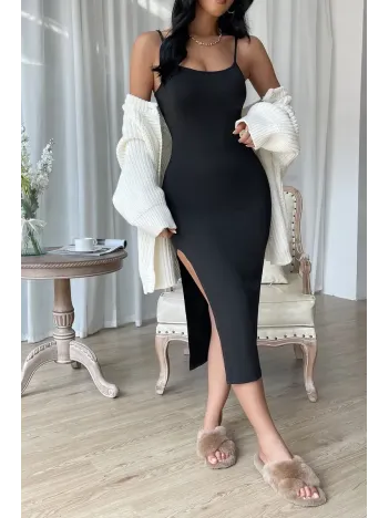 Kadın Siyah Yırtmaçlı Diz Altı Vücüdu Saran Gecelik