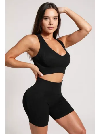 Kadın Siyah Yüksek Bel Çapraz Sırt Detaylı Şortlu Gecelik Takım – Modern, Konforlu Ve Günlük Kombinlere Uygun