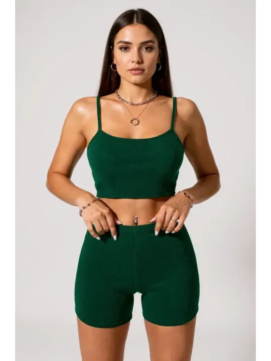 Kadın Yeşil Şortlu Kaşkorse Gecelik Takım – Modern, Konforlu Ve Günlük Kombinlere Uygun
