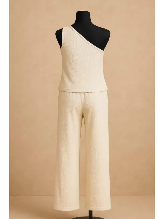 Kadın Beyaz Tek Omuzlu Şık Bluz & Geniş Paça Pantolon İkili Takım