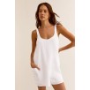 Kadın Beyaz Mini Cepli Tulum Plaj Elbisesi – Şık, Rahat ve 4 Mevsim Kullanıma Uygun