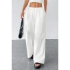 Kadın Beyaz Bol Kesim Cepli Geniş Paça Dökümlü Pantolon – Modern ve Şık Tasarım