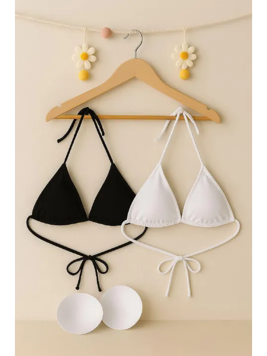 Kadın Siyah Ve Beyaz Minimal Kesim Üçgen Bikini Üstü – Modern Ve Şık Tasarım