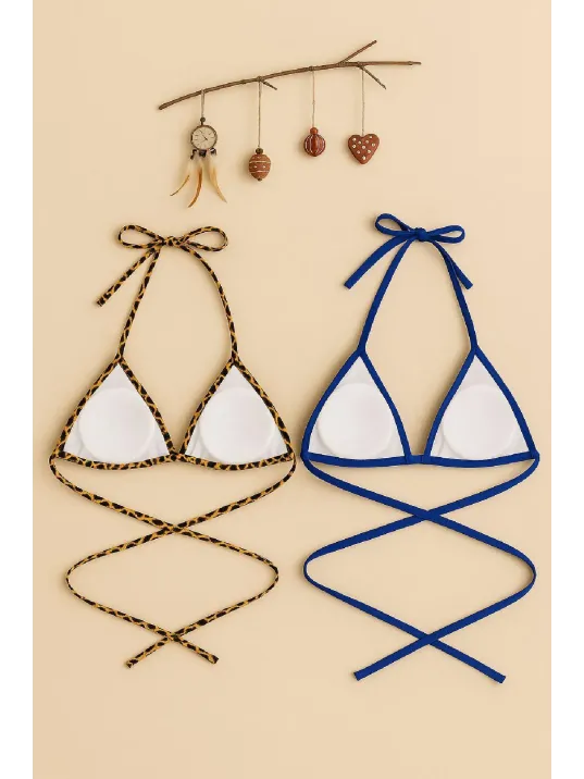Kadın Leopar Desenli Ve Mavi Minimal Kesim Üçgen Bikini Üstü – Modern Ve Şık Tasarım