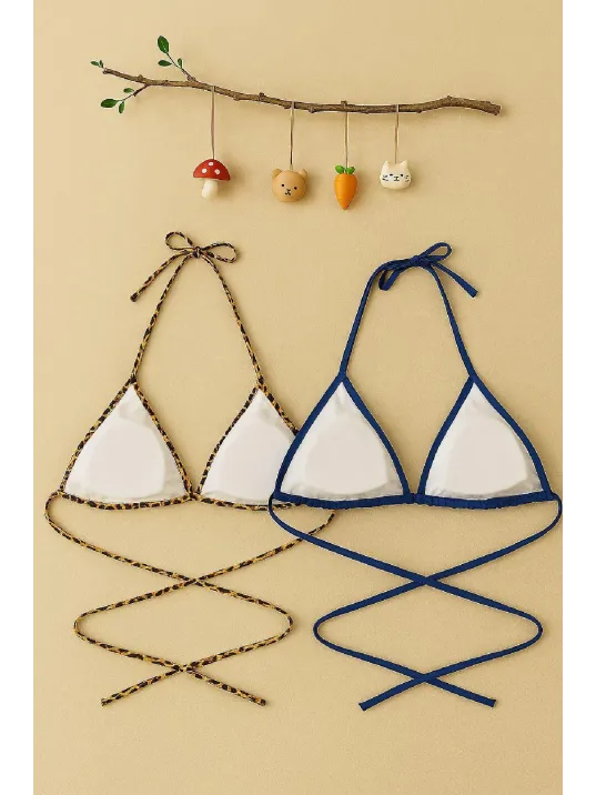 Kadın Leopar Desenli Ve Mavi Minimal Kesim Üçgen Bikini Üstü – Modern Ve Şık Tasarım