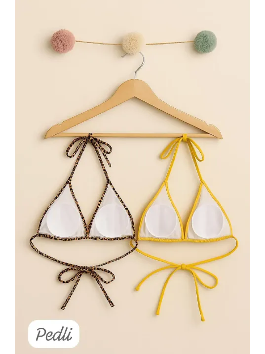 Kadın Leopar Desenli Ve Sarı Minimal Kesim Üçgen Bikini Üstü – Modern Ve Şık Tasarım