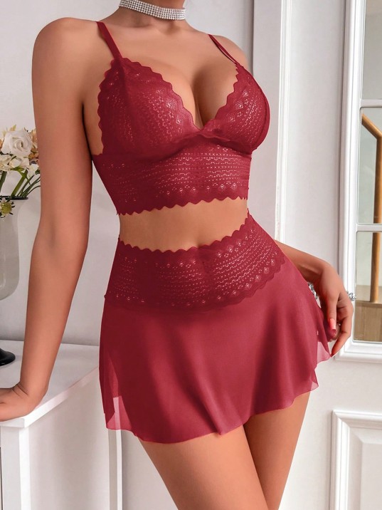 Kadın Bordo Dantel ve Tül Detaylı Etekli Şık Gecelik Takımı – Modern, Konforlu