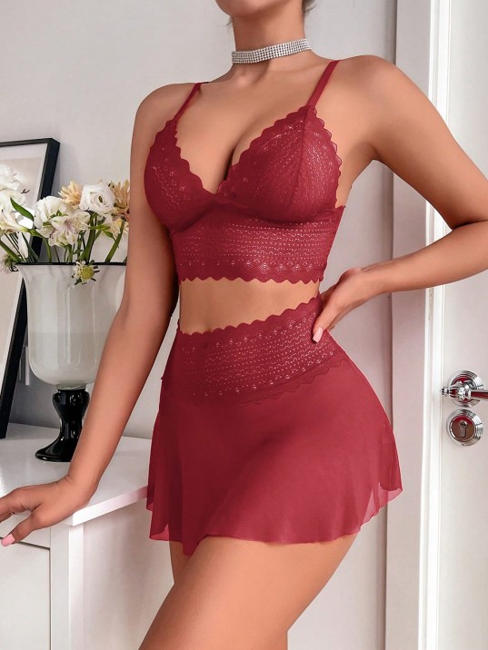 Kadın Bordo Dantel Ve Tül Detaylı Etekli Şık Gecelik Takımı – Modern, Konforlu