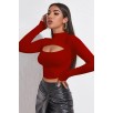 Kadın Kırmızı Göğüs Dekolteli Uzun Kollu Cut Out Crop Top Bluz – Şık, Rahat ve Kolay Kombinlenebilir