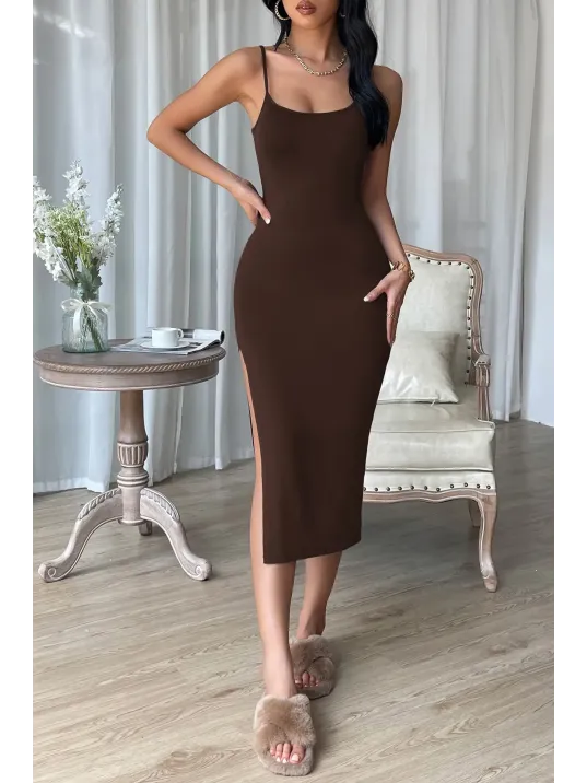 Kadın Kahverengi Yırtmaçlı Diz Altı Vücüdu Saran Gecelik – Modern Ve Şık Tasarım