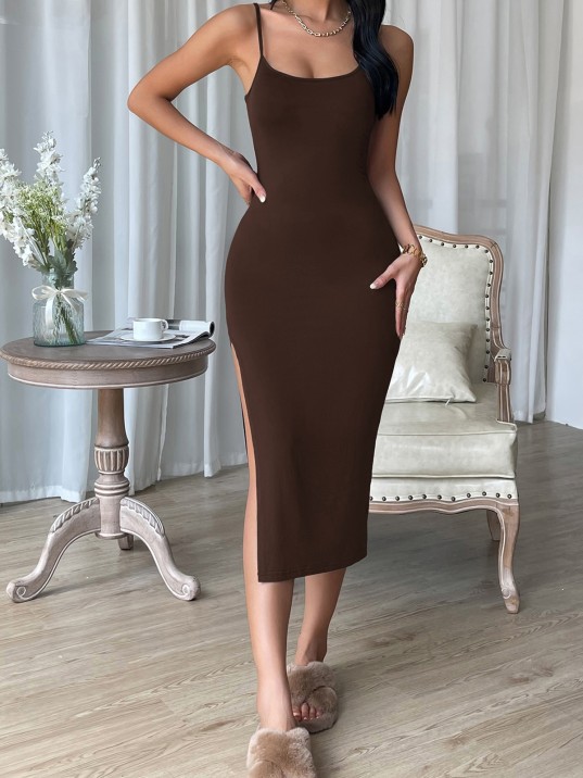 Kadın Kahverengi Yırtmaçlı Diz Altı Vücüdu Saran Gecelik – Modern Ve Şık Tasarım