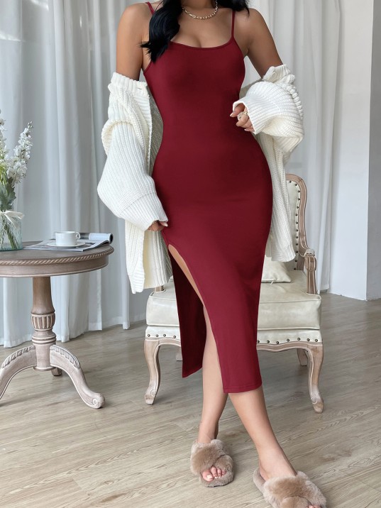 Kadın Bordo Yırtmaçlı Diz Altı Vücüdu Saran Gecelik