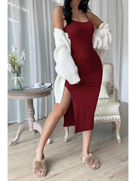 Kadın Bordo Yırtmaçlı Diz Altı Vücüdu Saran Gecelik