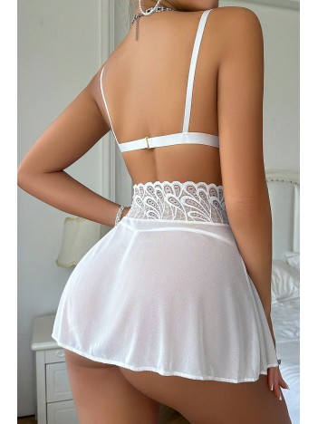 Kadın Beyaz Göğsü ve Beli Dantel Detaylı Etekli Takım – Modern, Konforlu ve Günlük Kombinlere Uygun
