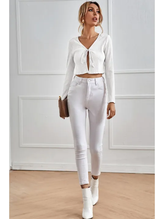 Kadın Beyaz Uzun Kollu Önden Bağlama Detaylı Crop Top Bluz – Şık, Rahat Ve Kolay Kombinlenebilir
