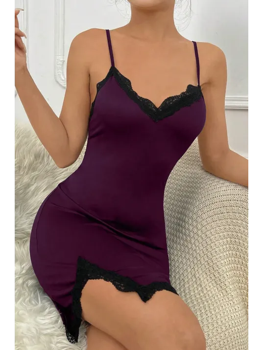 Kadın Mor Göğsü Ve Bacakları Dantelli Yırtmaçlı Şık Gecelik – Modern Ve Şık Tasarım