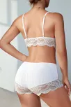Kadın Beyaz Kaşkorse Ve Dantel Detaylı Şortlu Gecelik Takım – Modern, Konforlu