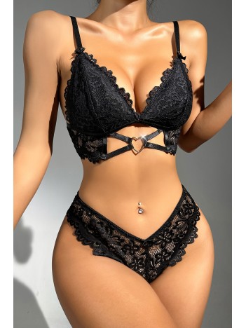 Kadın Siyah Kalp Tokalı Çapraz Lastik Detaylı Dantel İç Çamaşır Takımı