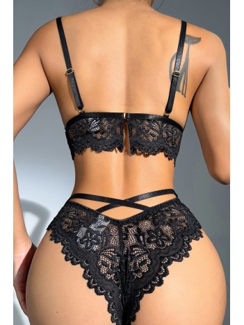Kadın Siyah Kalp Tokalı Çapraz Lastik Detaylı Dantel İç Çamaşır Takımı