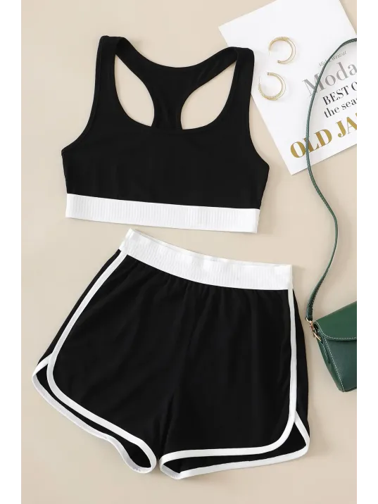 Kadın Siyah Beyaz Lastikli Çapraz Crop Toplu Şortlu Gecelik Takım – Modern, Konforlu Ve Günlük Kombinlere Uygun