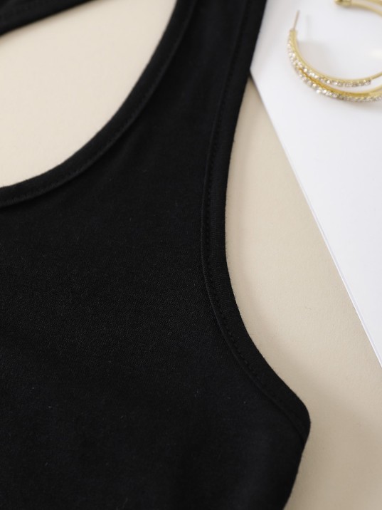 Kadın Siyah Beyaz Lastikli Çapraz Crop Toplu Şortlu Gecelik Takım – Modern, Konforlu Ve Günlük Kombinlere Uygun