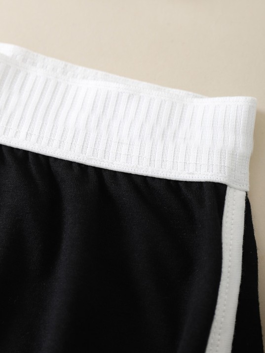 Kadın Siyah Beyaz Lastikli Çapraz Crop Toplu Şortlu Gecelik Takım – Modern, Konforlu Ve Günlük Kombinlere Uygun