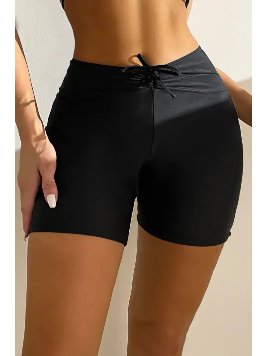 Kadın Siyah Önden Bağcıklı Deniz Şortu – Modern Ve Şık Tasarım