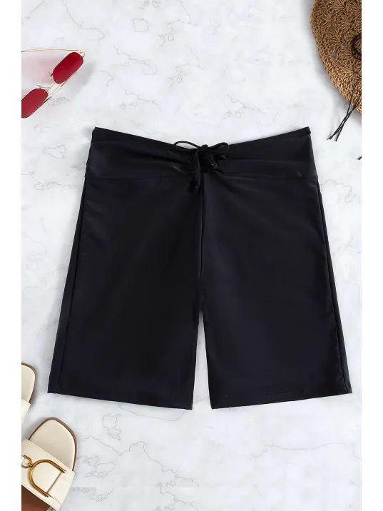 Kadın Siyah Önden Bağcıklı Deniz Şortu – Modern Ve Şık Tasarım