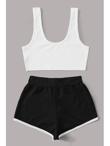 Kadın Siyah Şortlu Beyaz Croplu Gecelik Takımı – Modern, Konforlu Ve Günlük Kombinlere Uygun