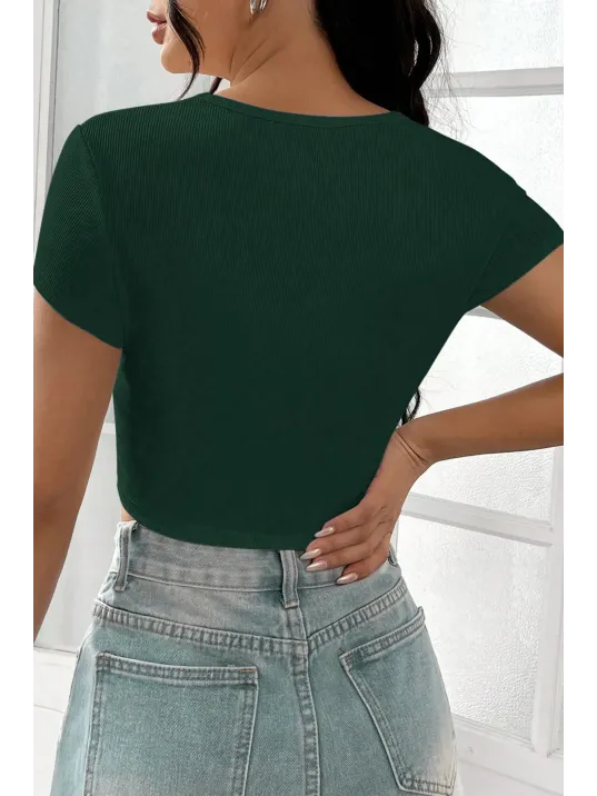Kadın Yeşil Yarım Kol Düz Yaka Crop Top Bluz – Şık, Rahat Ve Kolay Kombinlenebilir