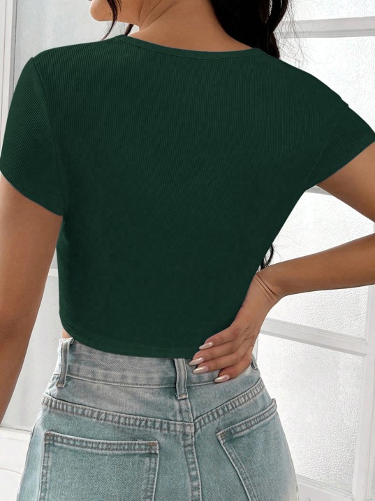 Kadın Yeşil Yarım Kol Düz Yaka Crop Top Bluz – Şık, Rahat Ve Kolay Kombinlenebilir
