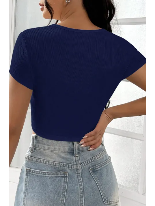 Kadın Lacivert Yarım Kol Düz Yaka Crop Top Bluz – Şık, Rahat Ve Kolay Kombinlenebilir